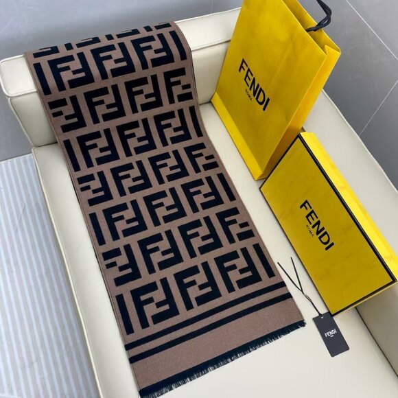 Fendi Black and Gold Patterned Scarf - Picture 4 of 9